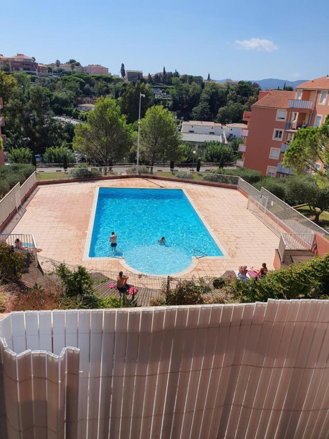 Appartement 4/6 Pers Fréjus Екстериор снимка
